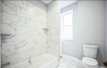 6037 Elmwood Ave in Philadelphia, PA - Building Photo - Interior Photo