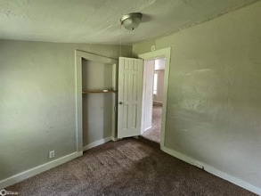 1406 Corse St in Burlington, IA - Building Photo - Building Photo