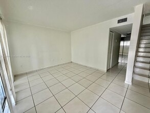 2415 NW 11th St in Miami, FL - Building Photo - Building Photo