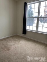 231 Lucy Ct in South Plainfield, NJ - Building Photo - Building Photo