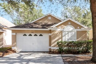 15113 Deer Meadow Dr in Lutz, FL - Building Photo