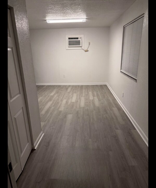 1315 NW 113 Terrace in Miami, FL - Building Photo