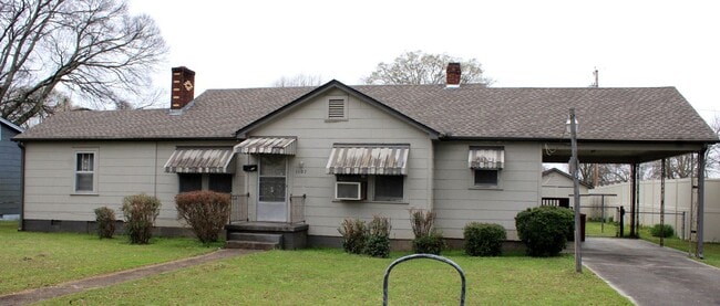 property at 1107 8th Ave SE