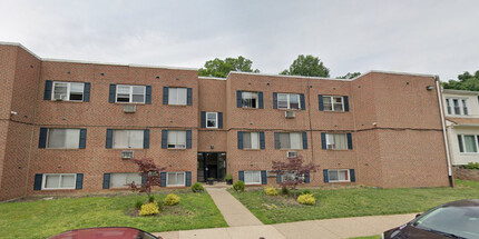 Weymouth Court Apartments in Philadelphia, PA - Building Photo - Building Photo