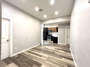 485 Central Ave in Jersey City, NJ - Building Photo - Building Photo