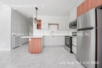 802 Hidden Hls St in Mission, TX - Building Photo - Building Photo