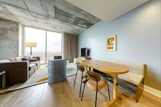 48 East Ave in Austin, TX - Building Photo - Building Photo