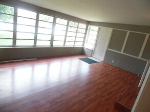 1900 NE 157th Ter in North Miami Beach, FL - Building Photo - Building Photo