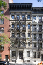 121 E 90th St in New York, NY - Building Photo - Building Photo