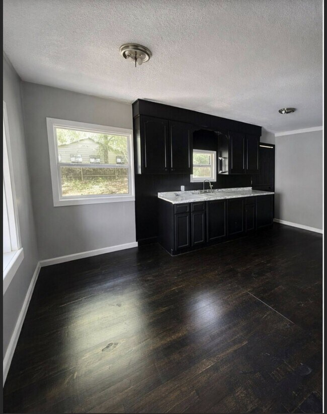 1003 S Main St in Springhill, LA - Building Photo - Building Photo