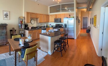 1305 S Michigan Ave, Unit 1702 in Chicago, IL - Building Photo - Building Photo