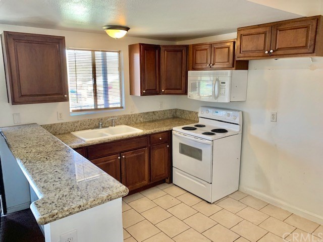 4211 Mountain Dr-Unit -2.00 in San Bernardino, CA - Building Photo
