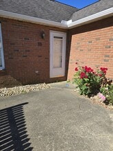 533 E Main St in Apple Creek, OH - Building Photo - Building Photo