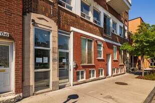 Édifice Frontenac in Montréal, QC - Building Photo