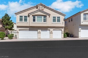 2576 Lazy Saddle Dr in Henderson, NV - Building Photo