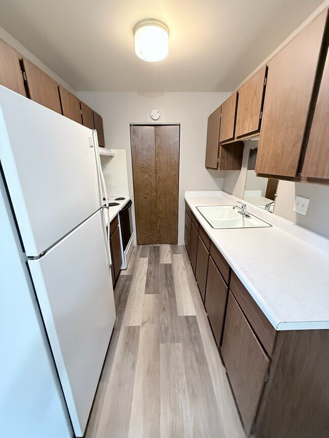 W208N16586 S Center St in Jackson, WI - Building Photo - Building Photo