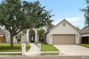 10 Flamingo Ave in McAllen, TX - Building Photo