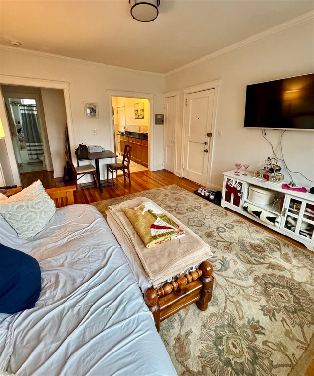 183 Kent St, Unit 3 in Brookline, MA - Foto de edificio - Building Photo
