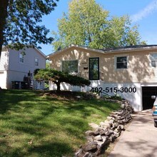 3202 Cornhusker Dr in Omaha, NE - Building Photo - Building Photo