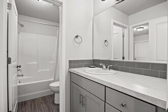 5324 Remington Dr in Pasco, WA - Building Photo - Building Photo