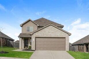 1606 Oriole St in Ennis, TX - Building Photo