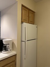 912 Old Pond Ln in Norwich, CT - Building Photo - Building Photo