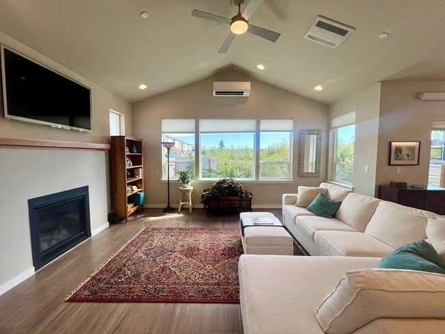 property at 707 Northview St