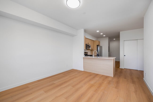 Colby Heights in Everett, WA - Building Photo - Interior Photo