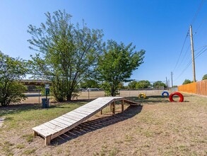 Camelot Apartments in Wichita Falls TX in Wichita Falls, TX - Building Photo - Building Photo