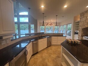 3113 Ski Shores Terrace in Austin, TX - Building Photo - Building Photo
