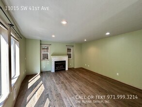 11015 SW 41st Ave in Portland, OR - Building Photo - Building Photo