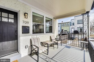 709 Gallatin St NW in Washington, DC - Building Photo - Building Photo