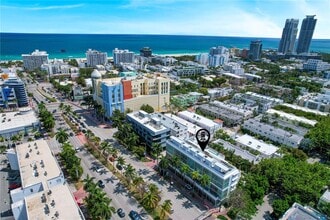 421 Meridian Ave, Unit 16 in Miami Beach, FL - Foto de edificio - Building Photo