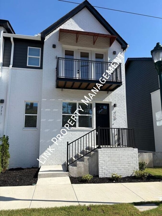 property at 715 Bespoke Wy