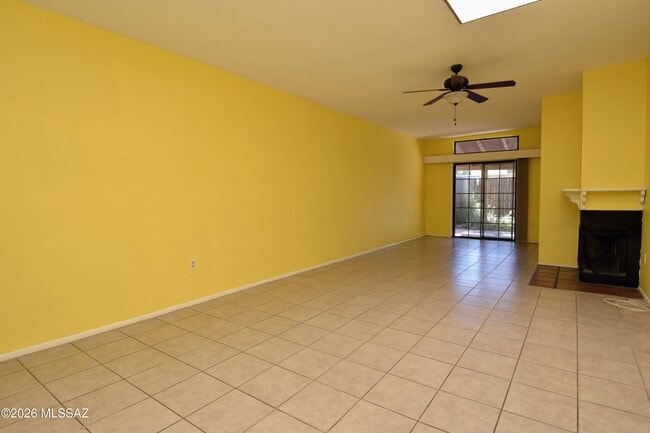 3352 E Popinac Loop in Tucson, AZ - Building Photo - Building Photo