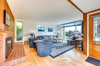 218 Morning Sun Ave in Mill Valley, CA - Building Photo - Building Photo