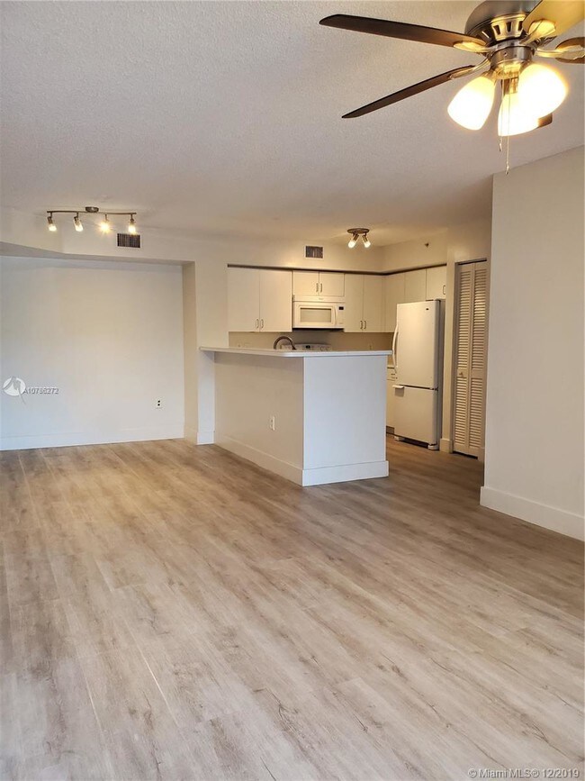 2031 Renaissance Blvd Apartments and Nearby Miramar Apartments For Rent