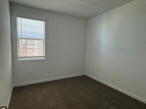 2126 Simone Ave in Apache Junction, AZ - Building Photo - Building Photo