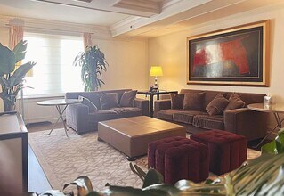25 E 77th St-Unit -1503 in New York, NY - Building Photo - Building Photo