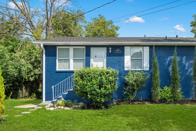 2112 Sanborn Dr, Unit A in Nashville, TN - Building Photo - Building Photo