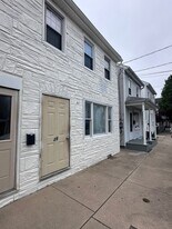 29 S 5th St in Columbia, PA - Building Photo
