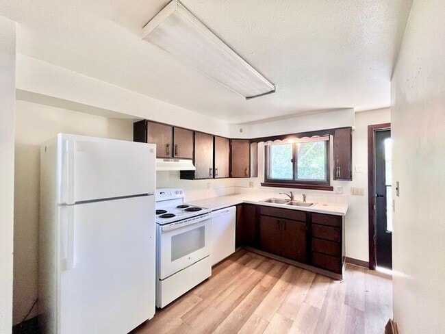 property at 720 Meeker St