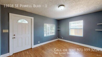 13938 SE Powell Blvd in Portland, OR - Building Photo - Building Photo