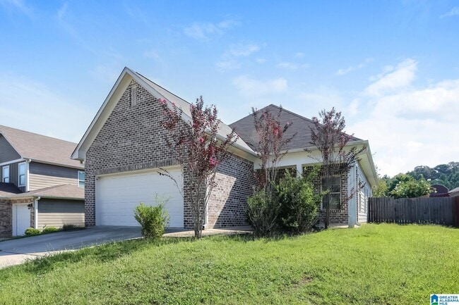 140 GREENWOOD Cir in Calera, AL - Building Photo - Building Photo