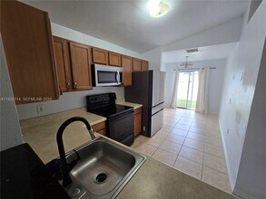 4876 30th Ave in Vero Beach, FL - Building Photo - Building Photo