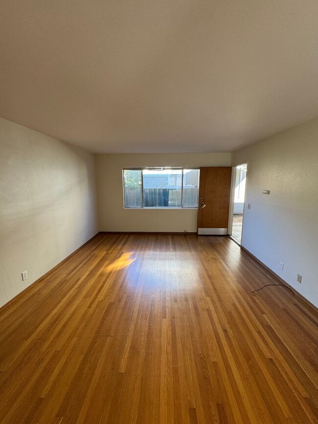 property at 1210-1212 Hoover St
