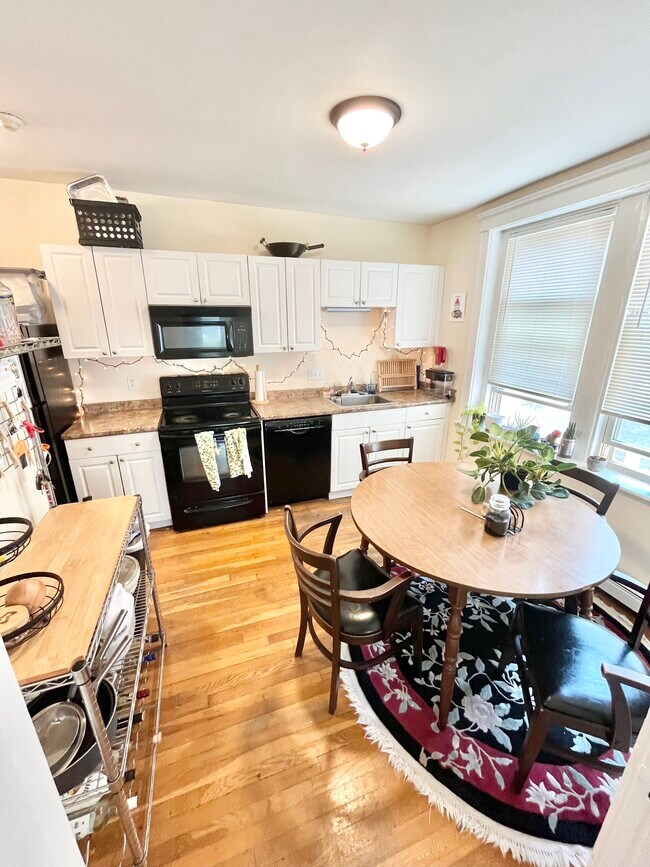 property at 28 Ransom Rd