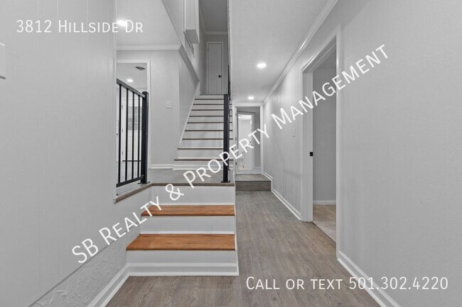 3812 Hillside Dr in North Little Rock, AR - Building Photo - Building Photo