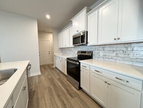 55 Lockwood Dr in Bluffton, SC - Building Photo - Building Photo