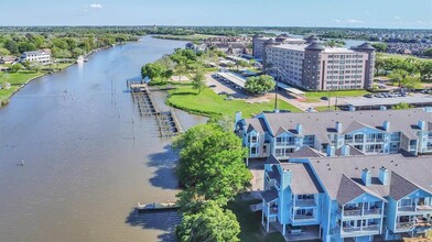 18617 Egret Bay Blvd in Houston, TX - Foto de edificio - Building Photo